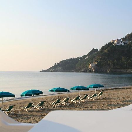 Hotel Club Poseidon Stalettì Eksteriør billede
