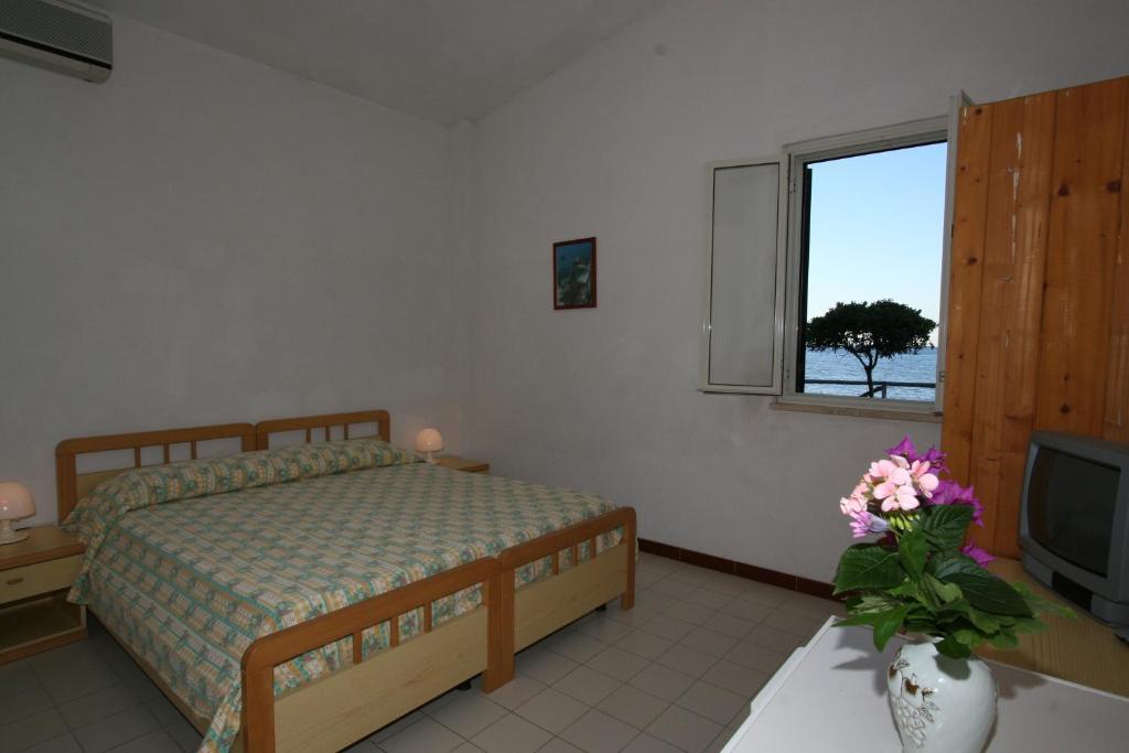 Hotel Club Poseidon Stalettì Værelse billede